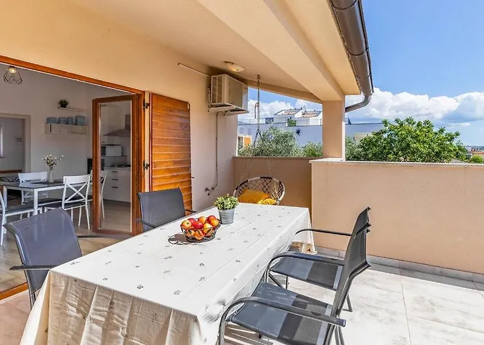 Cissana By Guide Villa Peroj