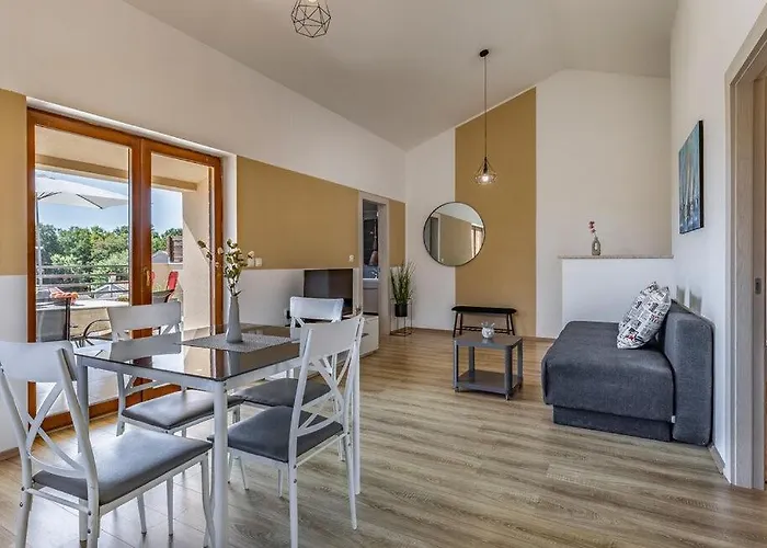 Cissana By Guide * Peroj