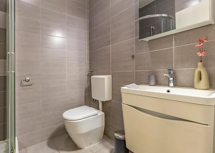 Cissana By Guide Peroj