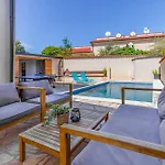 Cissana By Guide Villa Peroj
