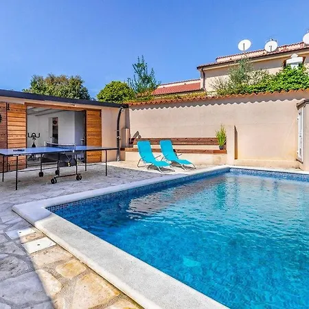 Villa Cissana By Guide